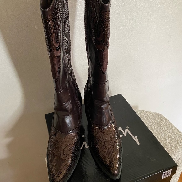 Cowboy boots - Picture 2 of 4